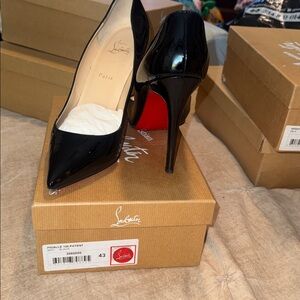 Christian Louboutin Pigalle Patent Black Heels 100